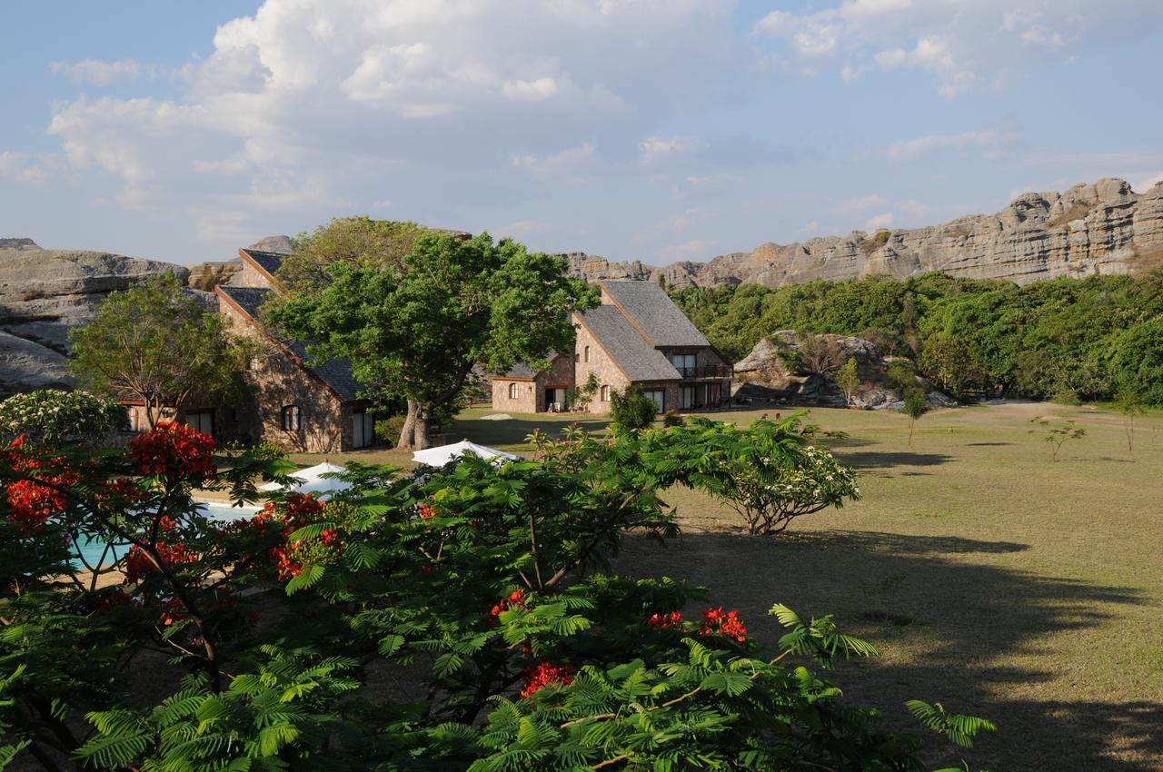Le Jardin Du Roy Hotel Ranohira ภายนอก รูปภาพ