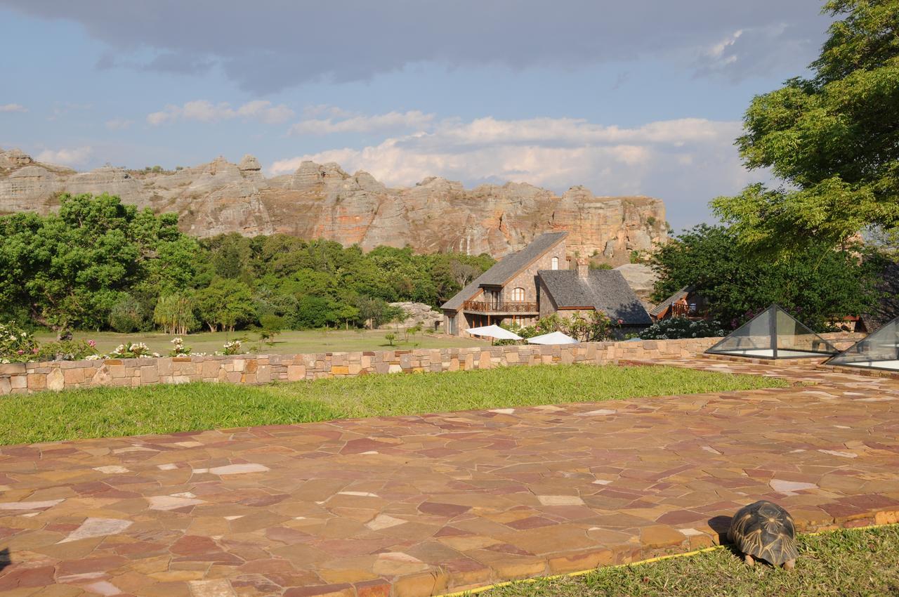 Le Jardin Du Roy Hotel Ranohira ภายนอก รูปภาพ