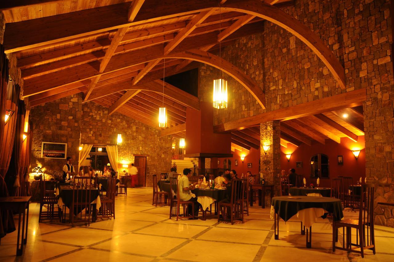 Le Jardin Du Roy Hotel Ranohira ภายนอก รูปภาพ