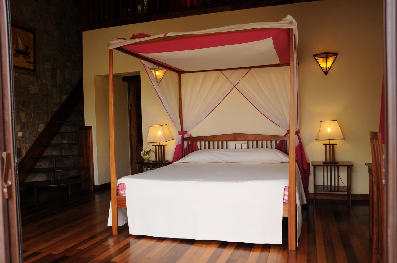 Le Jardin Du Roy Hotel Ranohira ภายนอก รูปภาพ