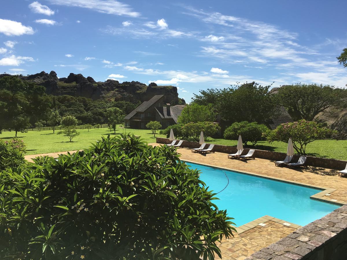 Le Jardin Du Roy Hotel Ranohira ภายนอก รูปภาพ