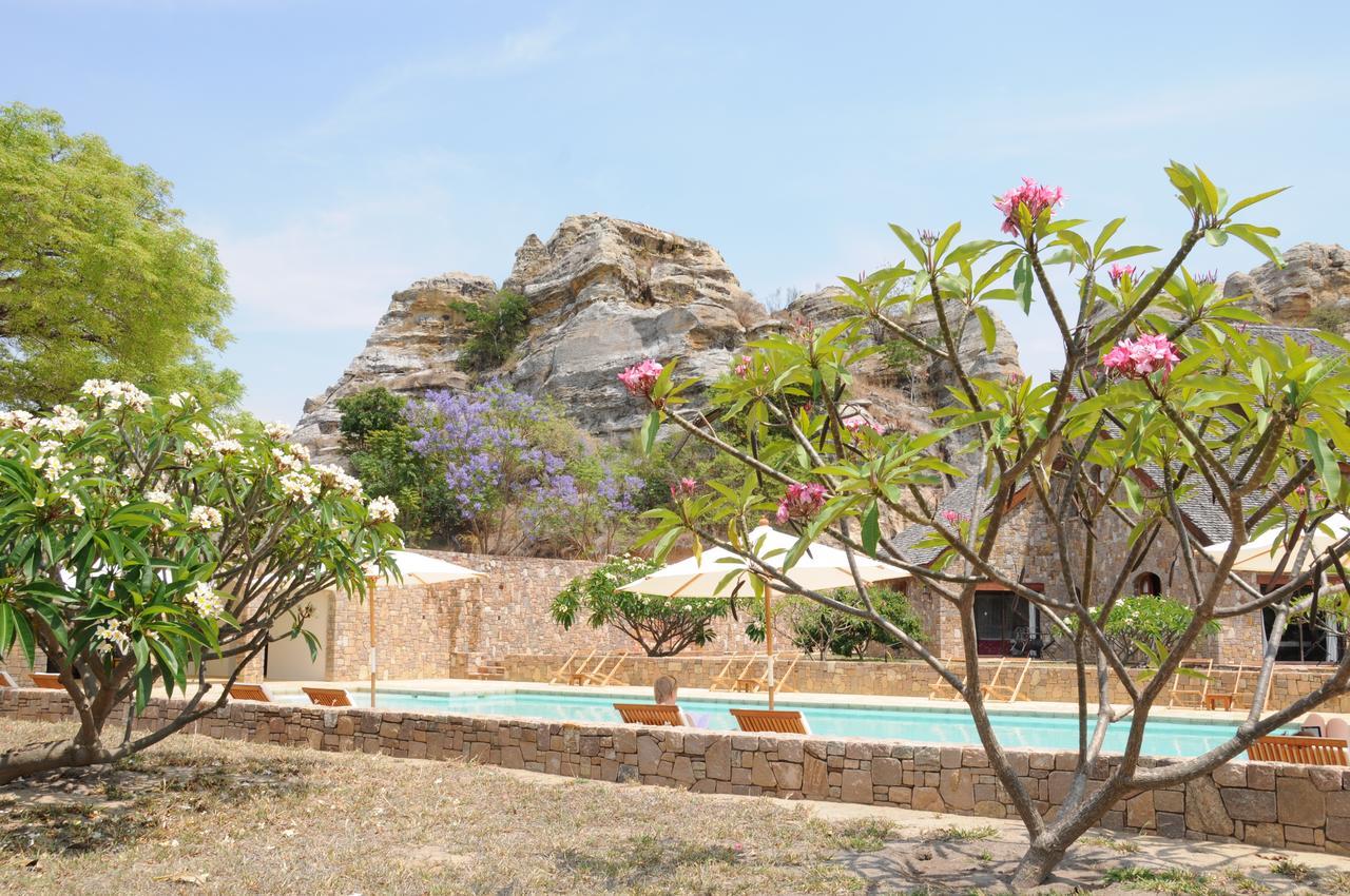 Le Jardin Du Roy Hotel Ranohira ภายนอก รูปภาพ