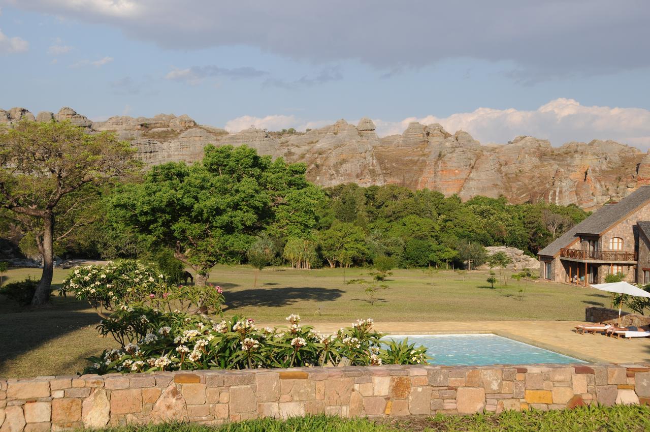 Le Jardin Du Roy Hotel Ranohira ภายนอก รูปภาพ