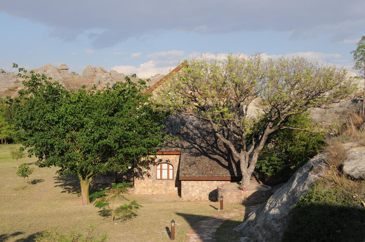 Le Jardin Du Roy Hotel Ranohira ภายนอก รูปภาพ
