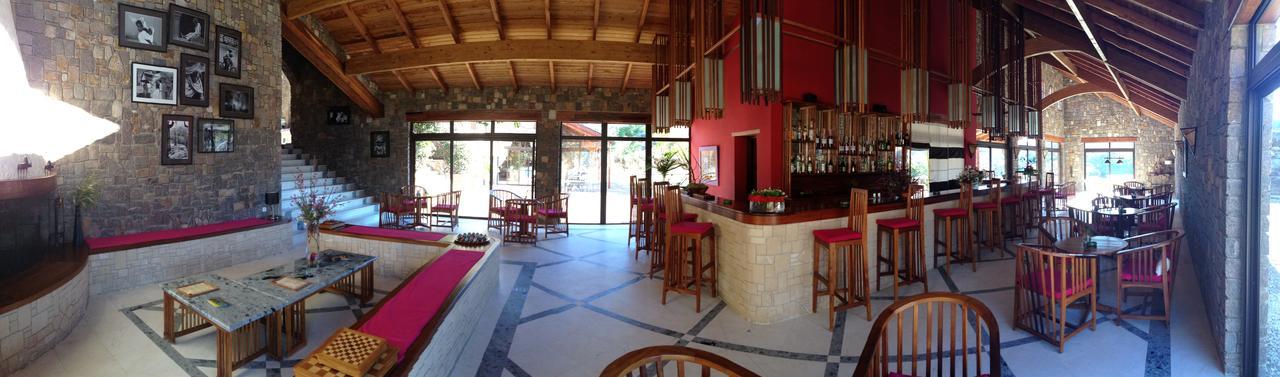 Le Jardin Du Roy Hotel Ranohira ภายนอก รูปภาพ