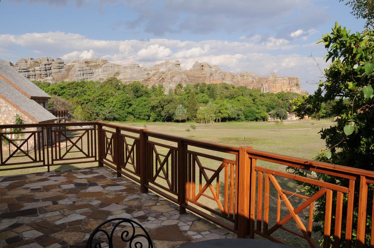 Le Jardin Du Roy Hotel Ranohira ภายนอก รูปภาพ